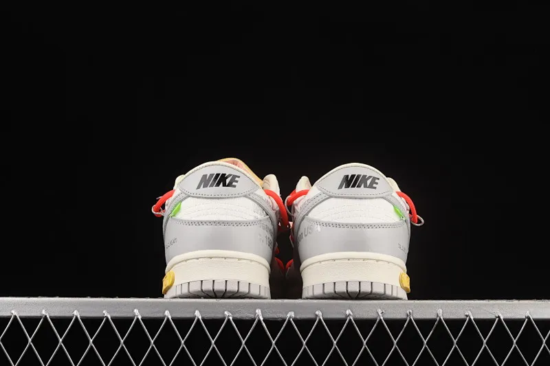 All Categories Nk SB Dunk Series Nk SB Dunk Low Low-top Sneakers Pure Original Version OF x Nk Dunk Low OW Gray Casual Sports Skateboard Shoes DM1602-110